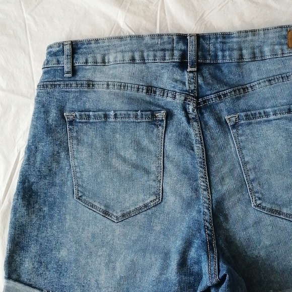 Jordache Jeans Shorts - Picture 5 of 5